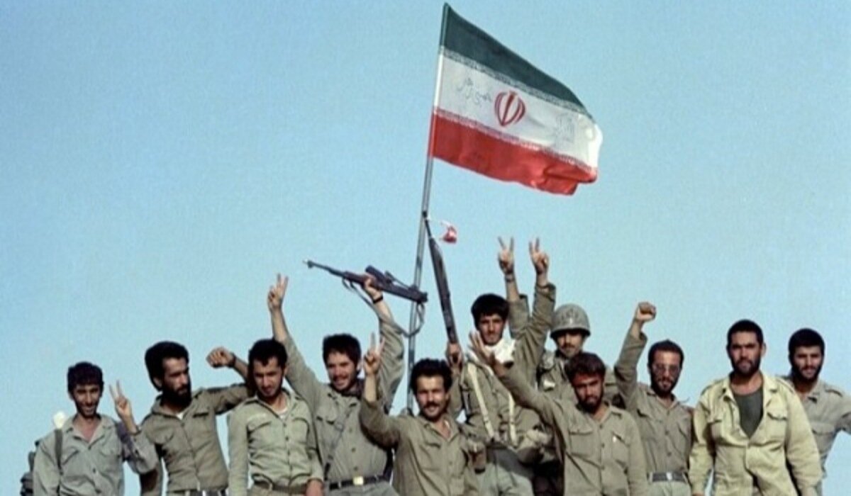 واکاوی گفتمان راهبردی رهبر شهید(قدس سره) با تأکید بر استقلال و هویت