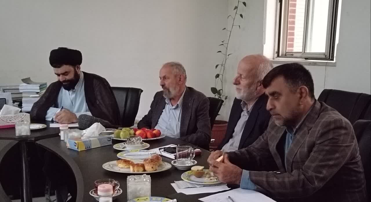 دیدگاه‌ها و راهکارهای نهادینه‌سازی فرهنگ دینی تبیین شد