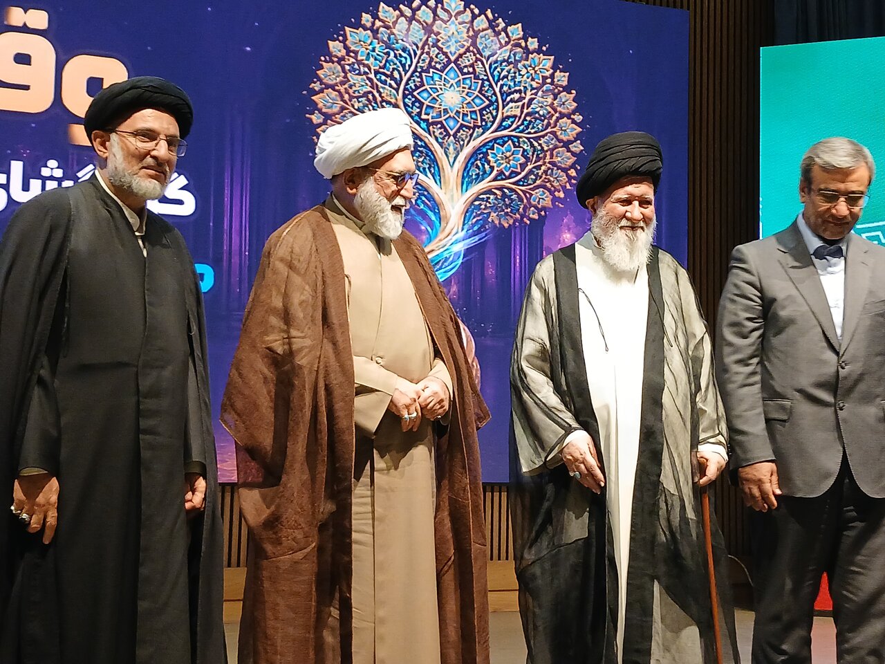 مراسم تقدیر یاوران وقف در مشهدمقدس