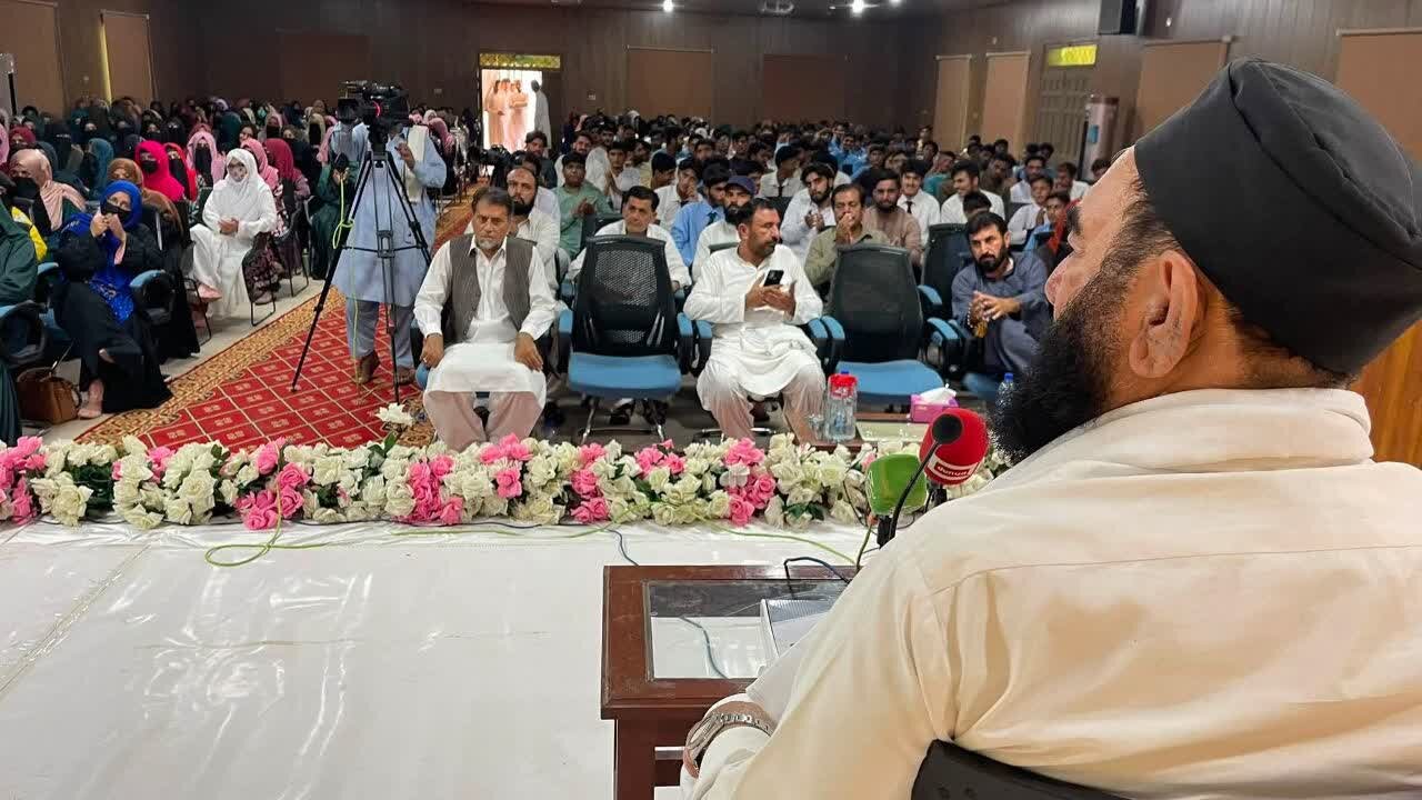 تعلیم یافتہ نسل ہی ایک باشعور، باکردار اور ترقی یافتہ معاشرے کی بنیاد بنتی ہے، علامہ افتخار حسین نقوی
