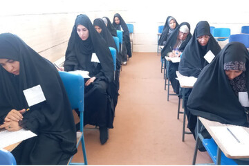 تصاویر/ برگزاری آزمون ورودی حوزه علمیه خواهران استان کرمان