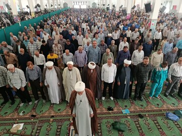 تصاویر/ اقامه نماز عبادی سیاسی جمعه در ساوه