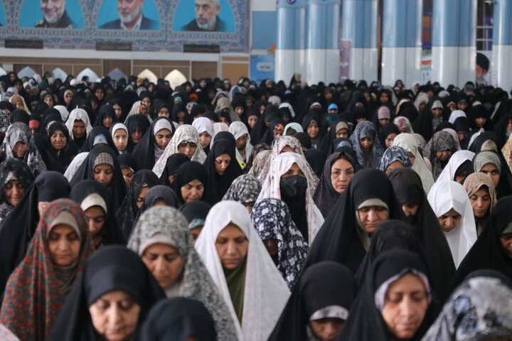 تصاویر/ اقامه نمازجمعه شهر کرمان