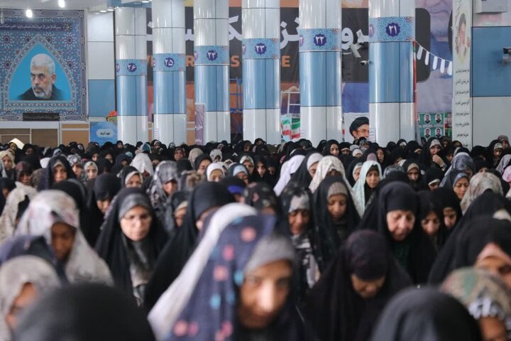 تصاویر/ اقامه نمازجمعه شهر کرمان