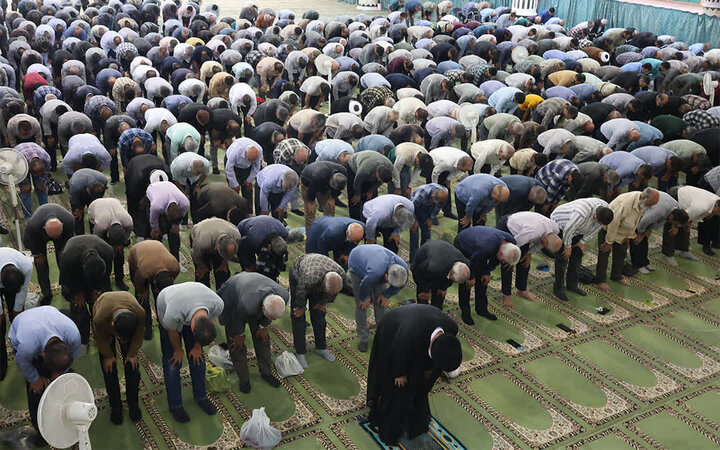 تصاویر/ نماز عبادی سیاسی جمعه در شهرکرد