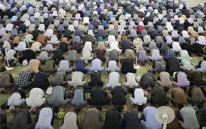 تصاویر/ نماز عبادی سیاسی جمعه در شهرکرد