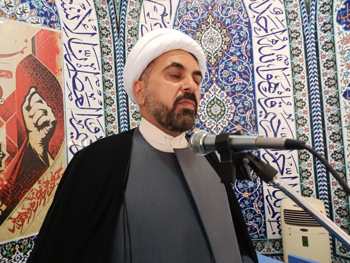 تصاویر/اقامه نماز عبادی سیاسی جمعه در ساوه