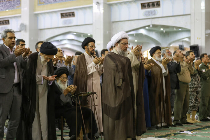 تصاویر/ نماز جمعه عبادی سیاسی تبریز