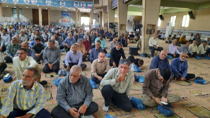 تصاویر/اقامه نماز عبادی سیاسی جمعه در خمین
