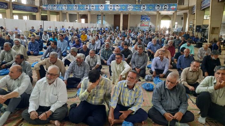 تصاویر/اقامه نماز عبادی سیاسی جمعه در خمین