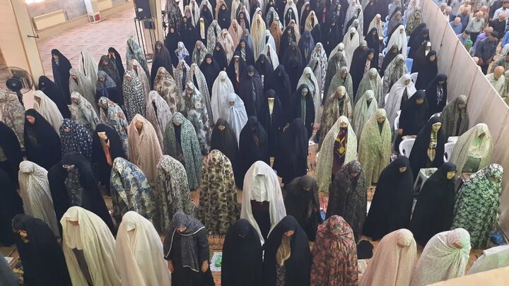 تصاویر/اقامه نماز عبادی سیاسی جمعه در خمین