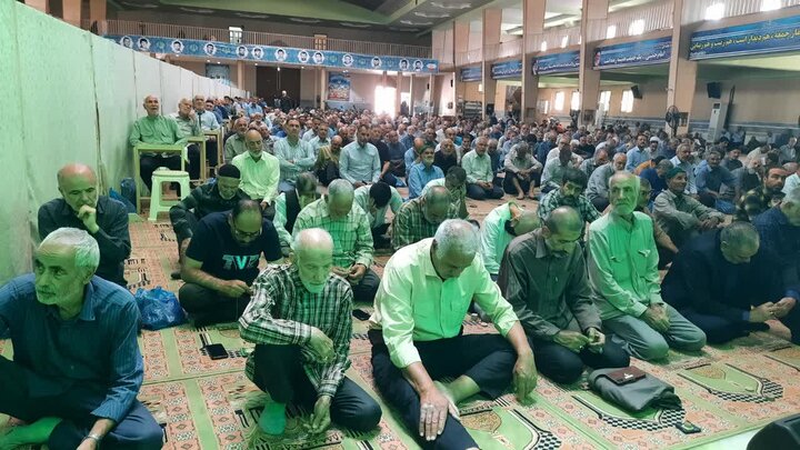 تصاویر/اقامه نماز عبادی سیاسی جمعه در خمین