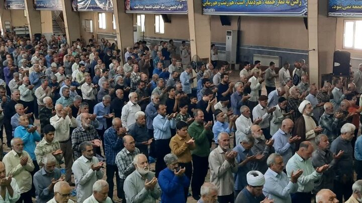 تصاویر/اقامه نماز عبادی سیاسی جمعه در خمین