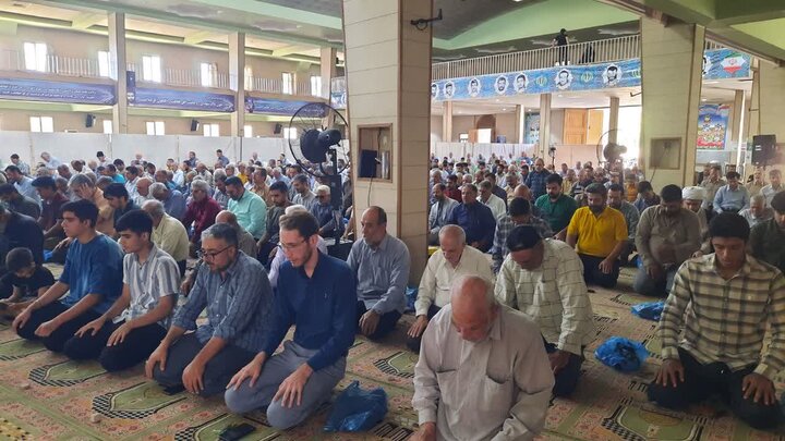 تصاویر/اقامه نماز عبادی سیاسی جمعه در خمین