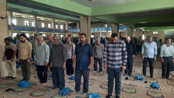 تصاویر/اقامه نماز عبادی سیاسی جمعه در خمین
