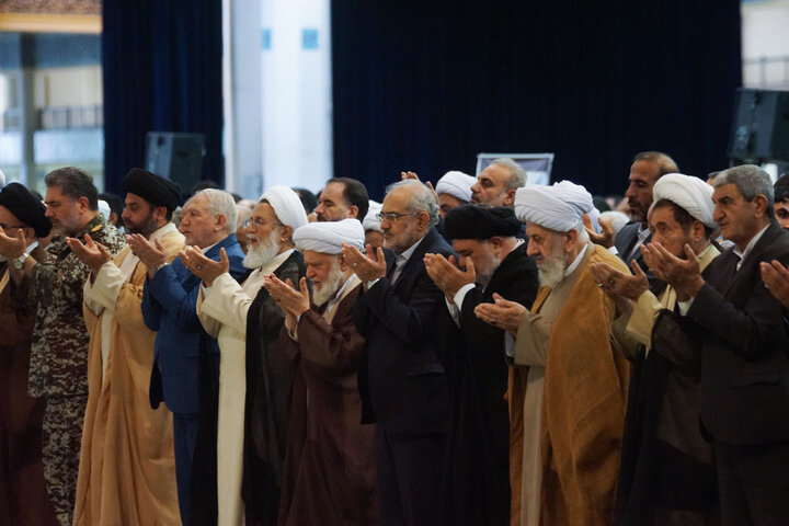 تصاویر/ اقامه نماز عبادی سیاسی جمعه در تهران