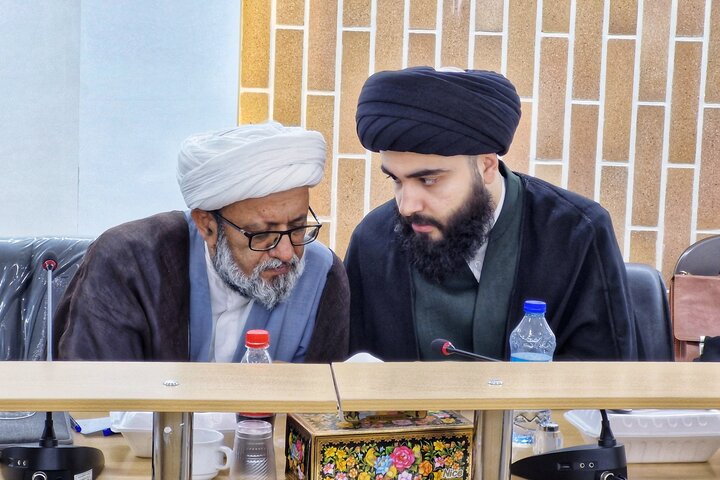 تصاویر/ مرکز مطالعات و پاسخگویی به شبهات حوزه‌های علمیه ۲۳ امين جلسه دبیر خانه مجمع خود را برگزار کرد