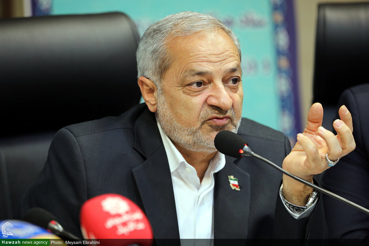 از ساخت ۲۴۰۰ مدرسه تا آموزش هوش مصنوعی به ۴ میلیون دانشآموز / برنامهریزی برای آموزش حضوری در سال تحصیلی جدید از ساخت ۲۴۰۰ مدرسه تا آموزش هوش مصنوعی به ۴ میلیون دانشآموز / برنامهریزی برای آموزش حضوری در سال تحصیلی جدید