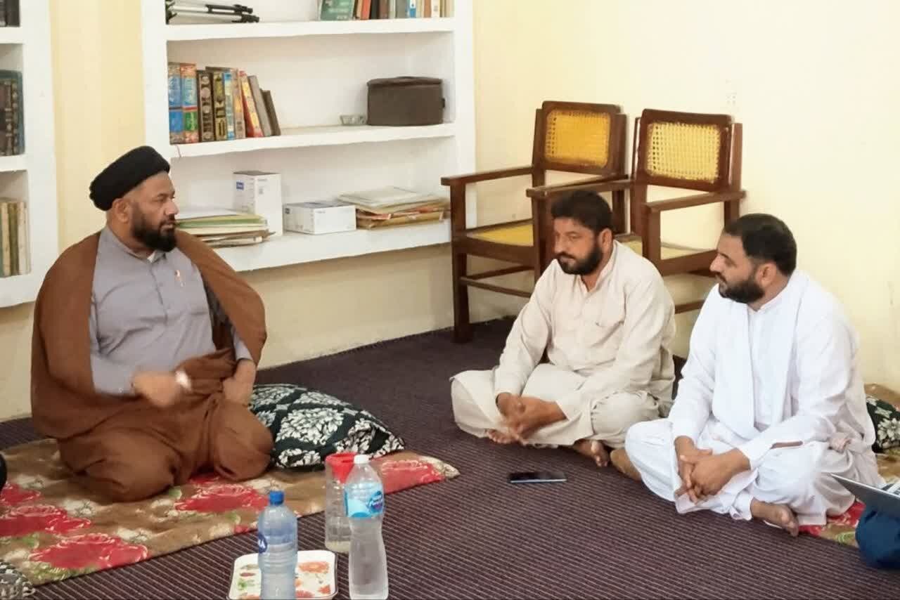 نائب صدر وفاق المدارس الشیعہ پاکستان اور مدیر اعلیٰ مدرسہ امام المنتظر قم کا جامعہ علمیہ امام حسن عسکری (ع) گھلواں کا دورہ