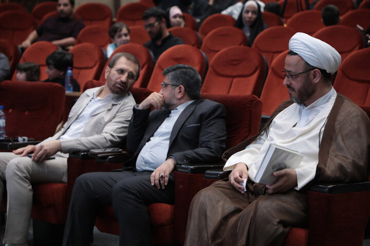 تصاویر | طنین آیات وحی در سومین روز مسابقات قرآن اوقاف استان قم