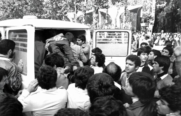 حقایق پهلوی | اوضاع دانشگاه، جامعه و جوانان در دهه ۴۰ دوران پهلوی؛ حقوق استاد دانشگاه چقدر بود؟