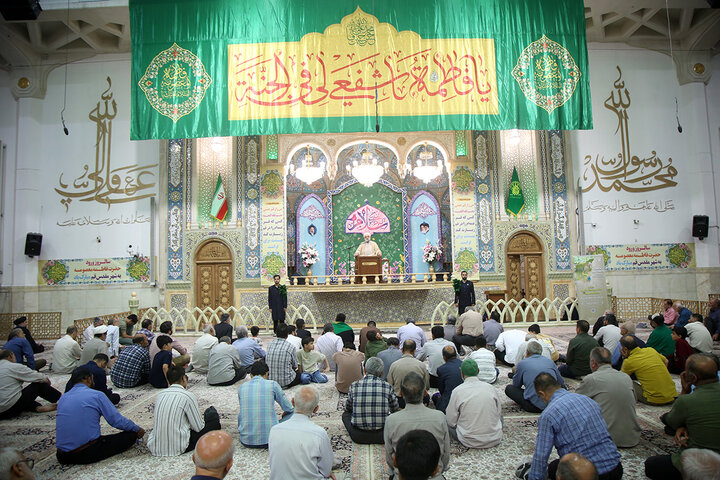 جشن شب سالروز ورود حضرت معصومه(س) به قم در حرم مطهر