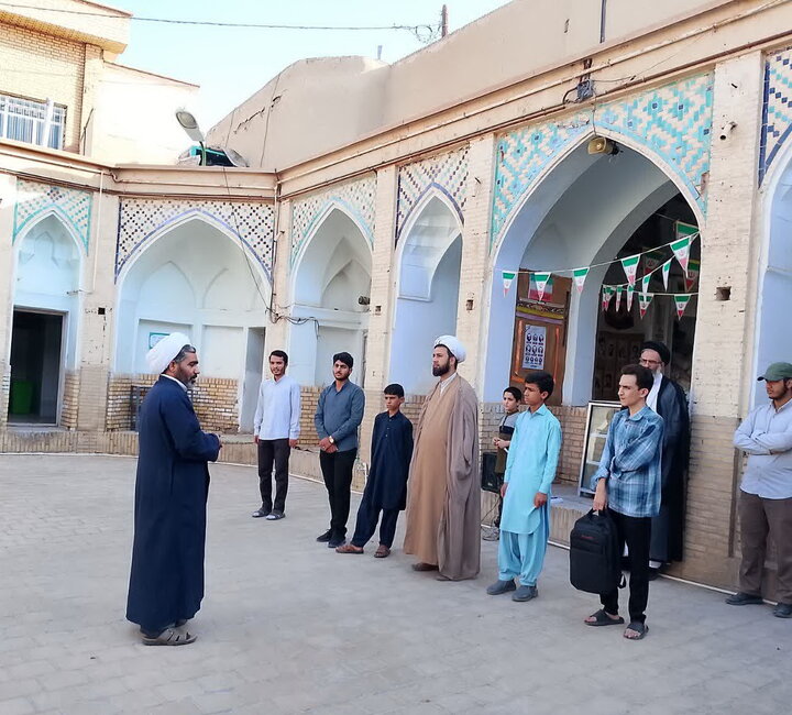 تصاویر/ صبحگاه طلاب مدرسه علمیه آیت‌الله مصطفوی (ره) کاشان در نخستین روز سال تحصیلی جدید