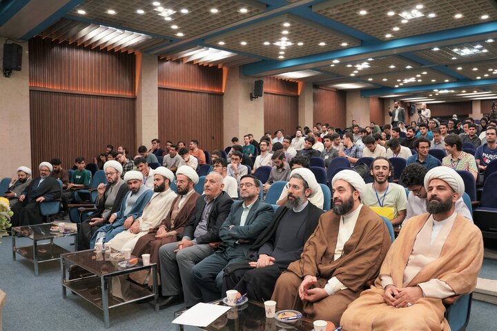 تصاویر/ افتتاحیه ششمین دوره ضیافت اندیشه دانشجویی دانشگاه علوم پزشکی تهران