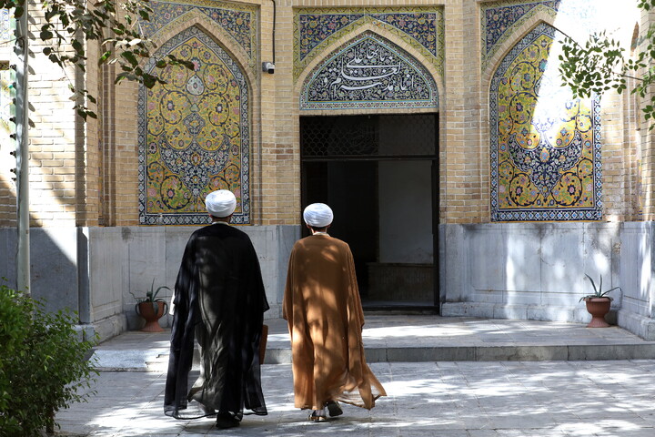 حاشیه‌هایی از مراسم افتتاحیه سال تحصیلی جدید حوزه‌های علمیه
