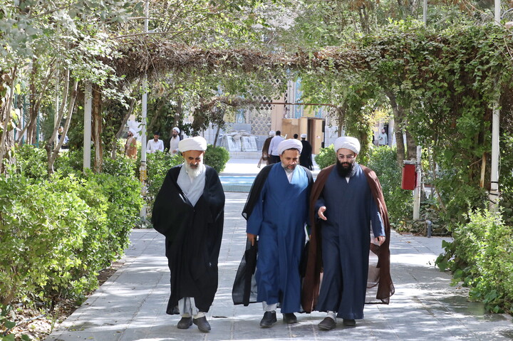 حاشیه‌هایی از مراسم افتتاحیه سال تحصیلی جدید حوزه‌های علمیه
