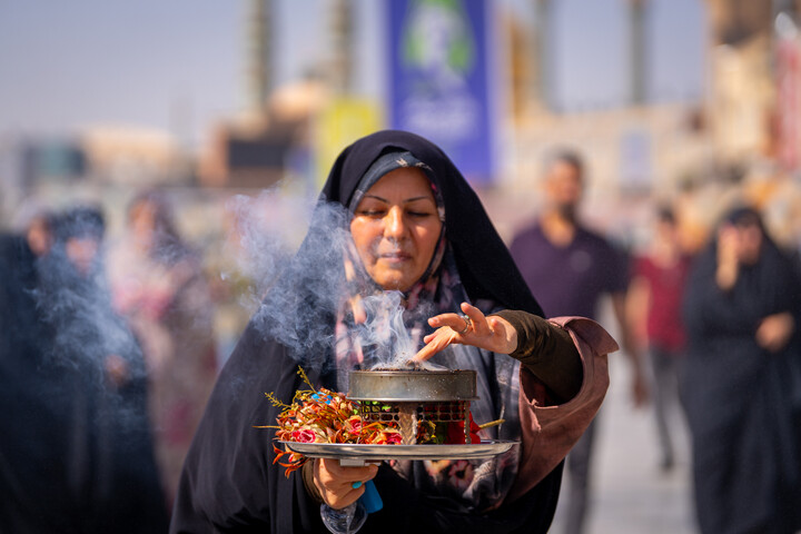 تصاویر/ آیین استقبال ورود کاروان نمادین حضرت فاطمه معصومه سلام‌الله علیها به قم