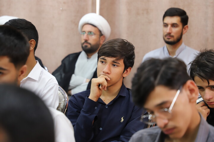 تصاویر/آیین آغاز سال تحصیلی در حوزه خاتم الانبیاء سنندج