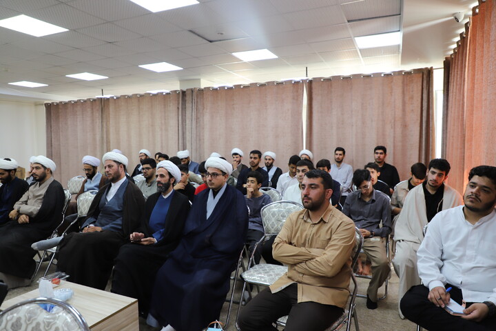 تصاویر/آیین آغاز سال تحصیلی در حوزه خاتم الانبیاء سنندج