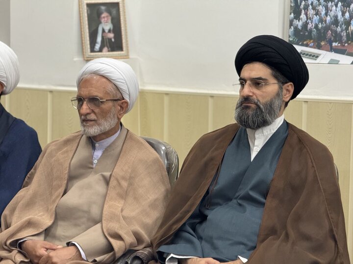 تصاویر/ دیدار مسئول دبیرخانه شورای عالی حوزه های علمیه با نماینده ولی فقیه در استان گیلان