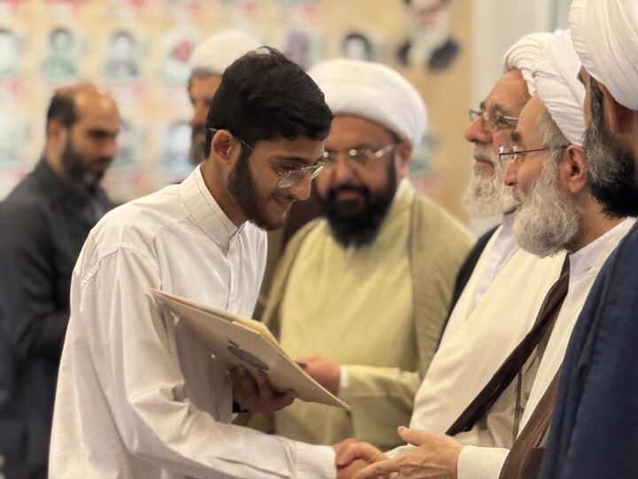 تصاویر/ تجلیل از برترین های حوزوی در استان گیلان