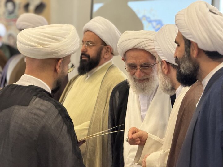 تصاویر/ تجلیل از برترین های حوزوی در استان گیلان
