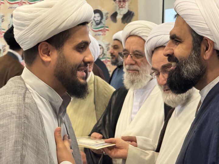 تصاویر/ تجلیل از برترین های حوزوی در استان گیلان