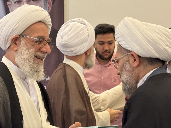 تصاویر/ تجلیل از برترین های حوزوی در استان گیلان