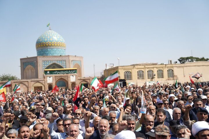 تصاویر /مراسم تشییع خلبان شهید مهدویان در قزوین