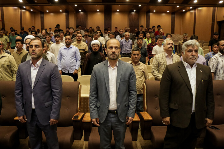 تصاویر/ تجلیل از طلاب جهادی جنگ رمضان