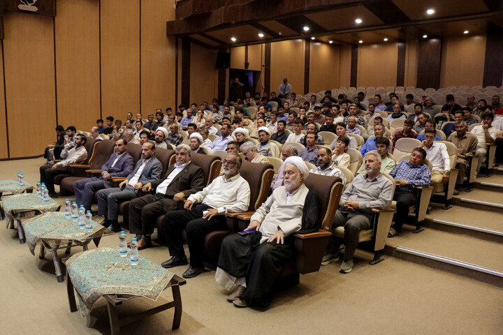تصاویر/ تجلیل از طلاب جهادی جنگ رمضان