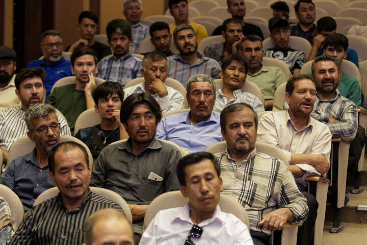 تصاویر/ تجلیل از طلاب جهادی جنگ رمضان