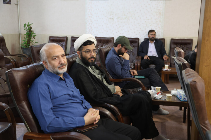 نشست منتخبین تشکل های مردمی و سمن ها با نماینده ولی فقیه در استان همدان