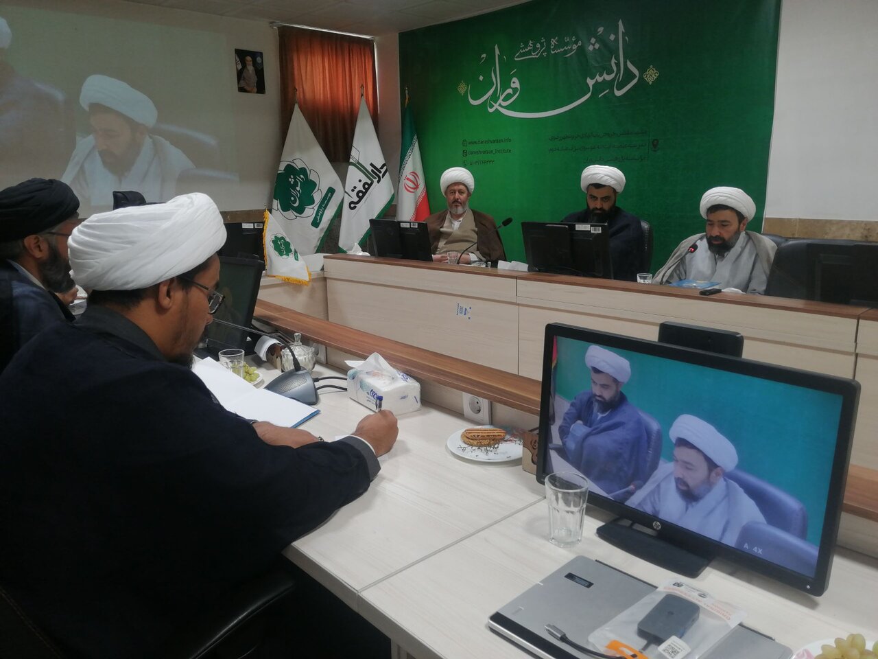 کرسی علمی‌ترویجی نقد کتاب فرآیند استنباط فقهی