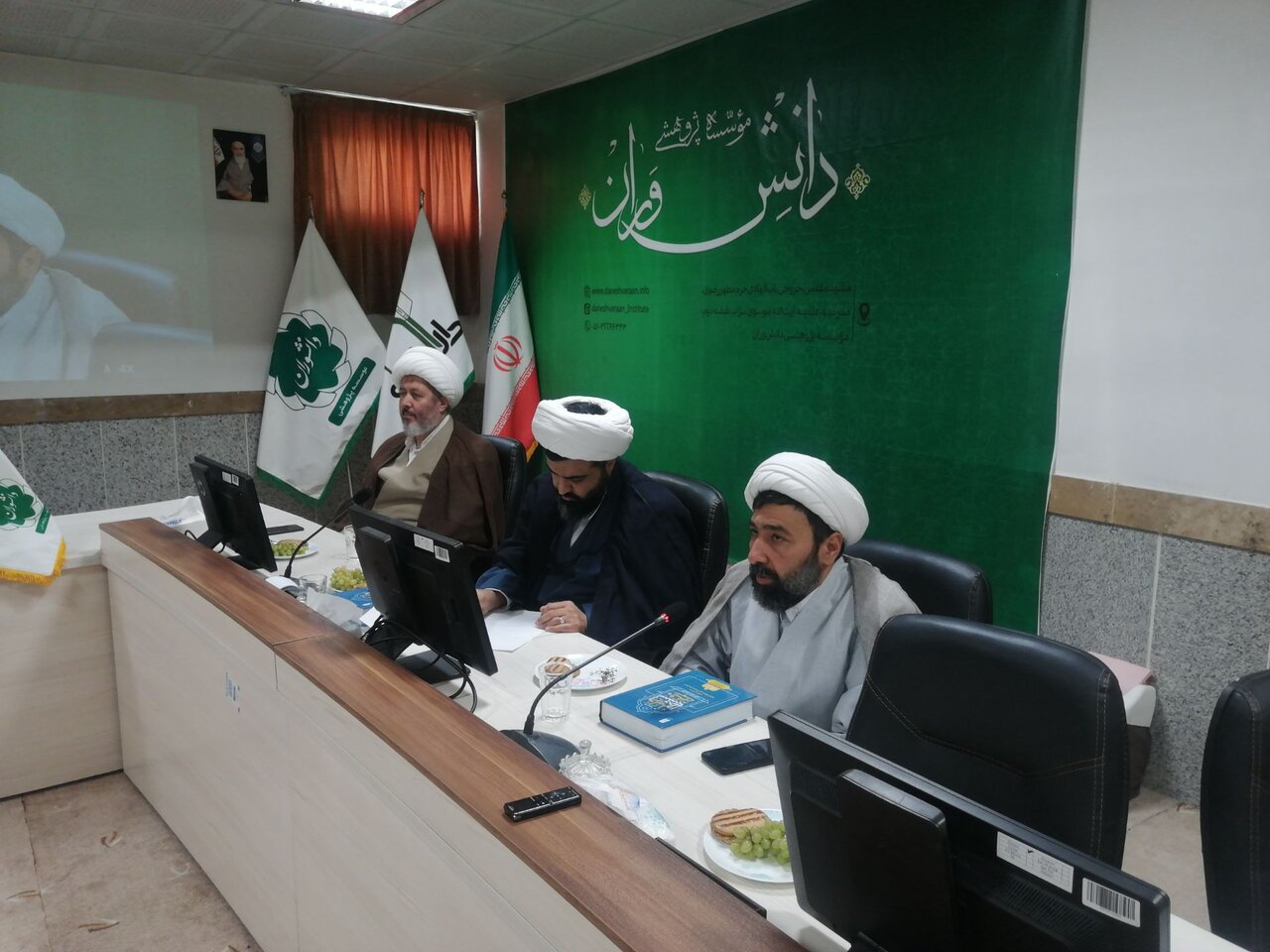 کرسی علمی‌ترویجی نقد کتاب فرآیند استنباط فقهی