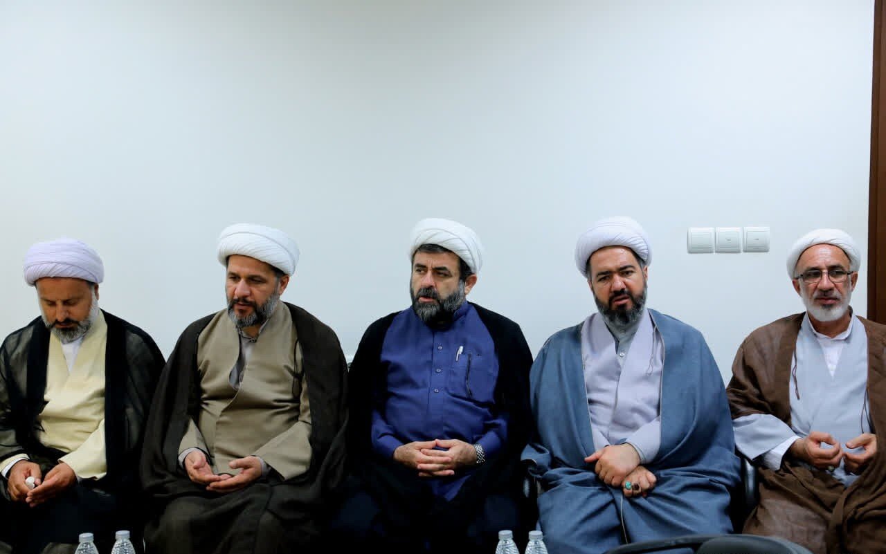 تصاویر / دیدار آیت الله نورمفیدی با جمعی از ائمه جمعه موقت استان گلستان