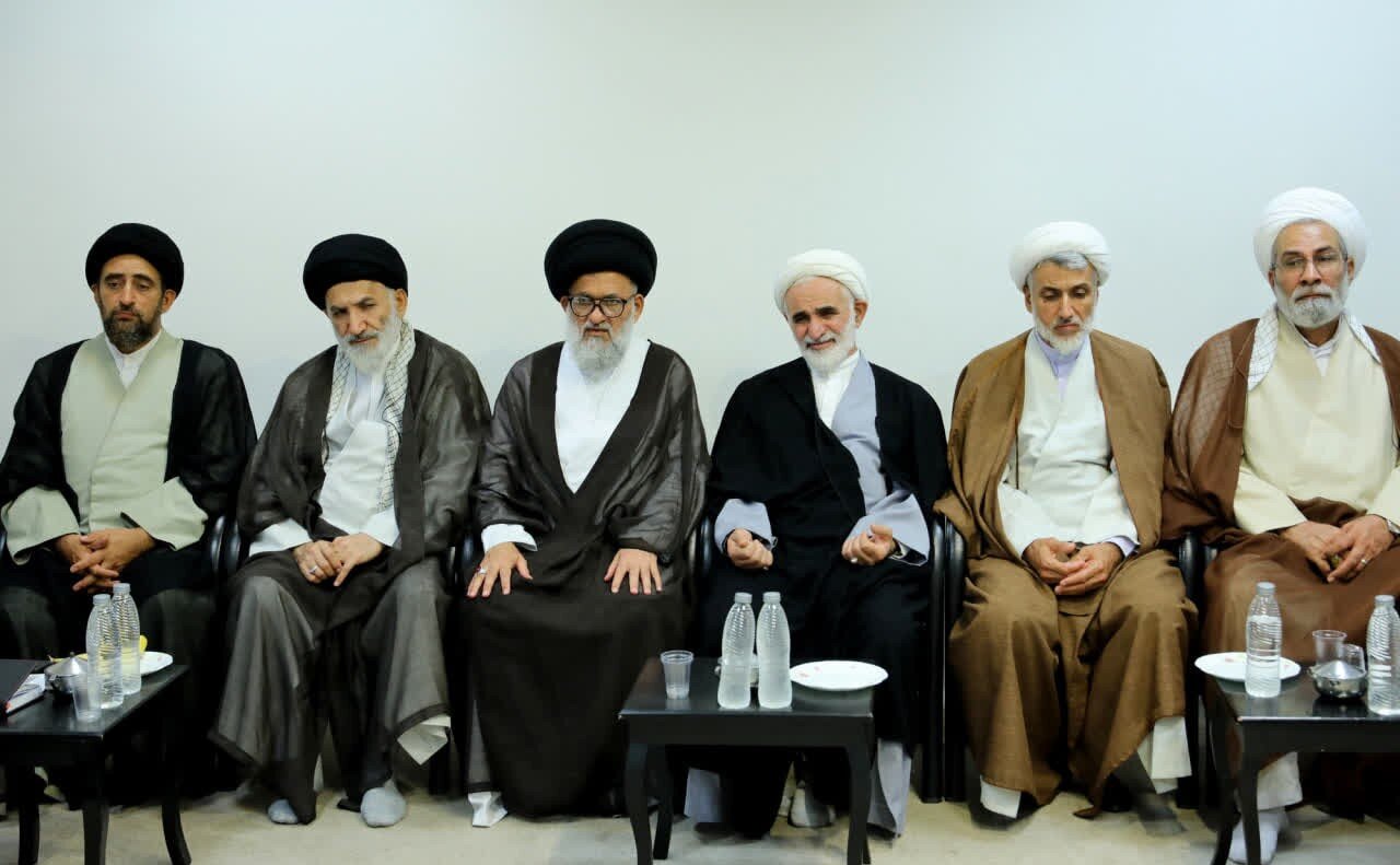 تصاویر / دیدار آیت الله نورمفیدی با جمعی از ائمه جمعه موقت استان گلستان