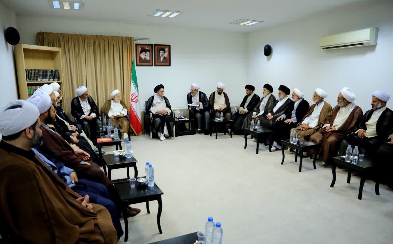 تصاویر / دیدار آیت الله نورمفیدی با جمعی از ائمه جمعه موقت استان گلستان