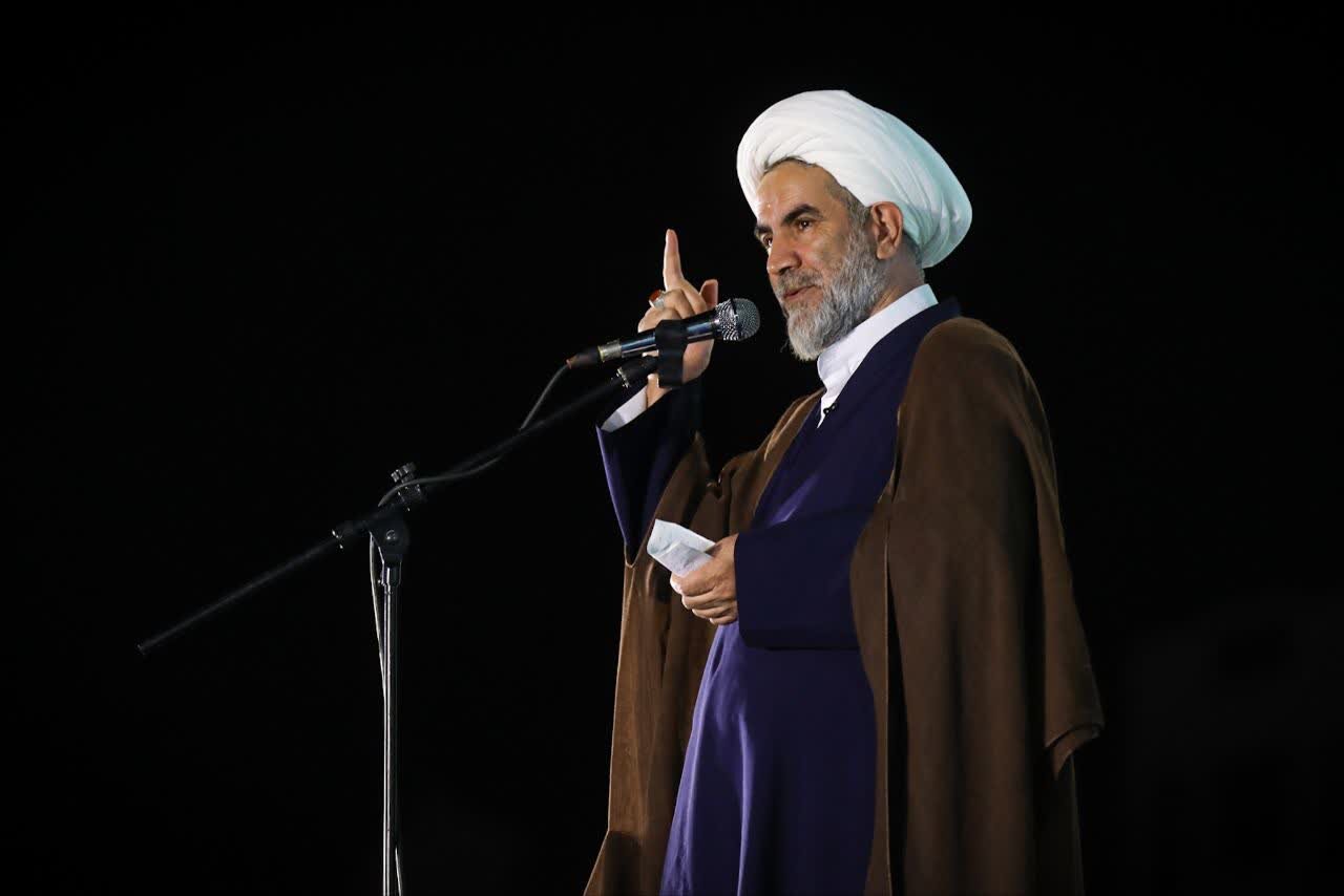 آنچه به آن اعتقاد داریم، قدرت الهی است/هیچ ملتی در طول تاریخ چنین پای امام زمان خود نایستاده است