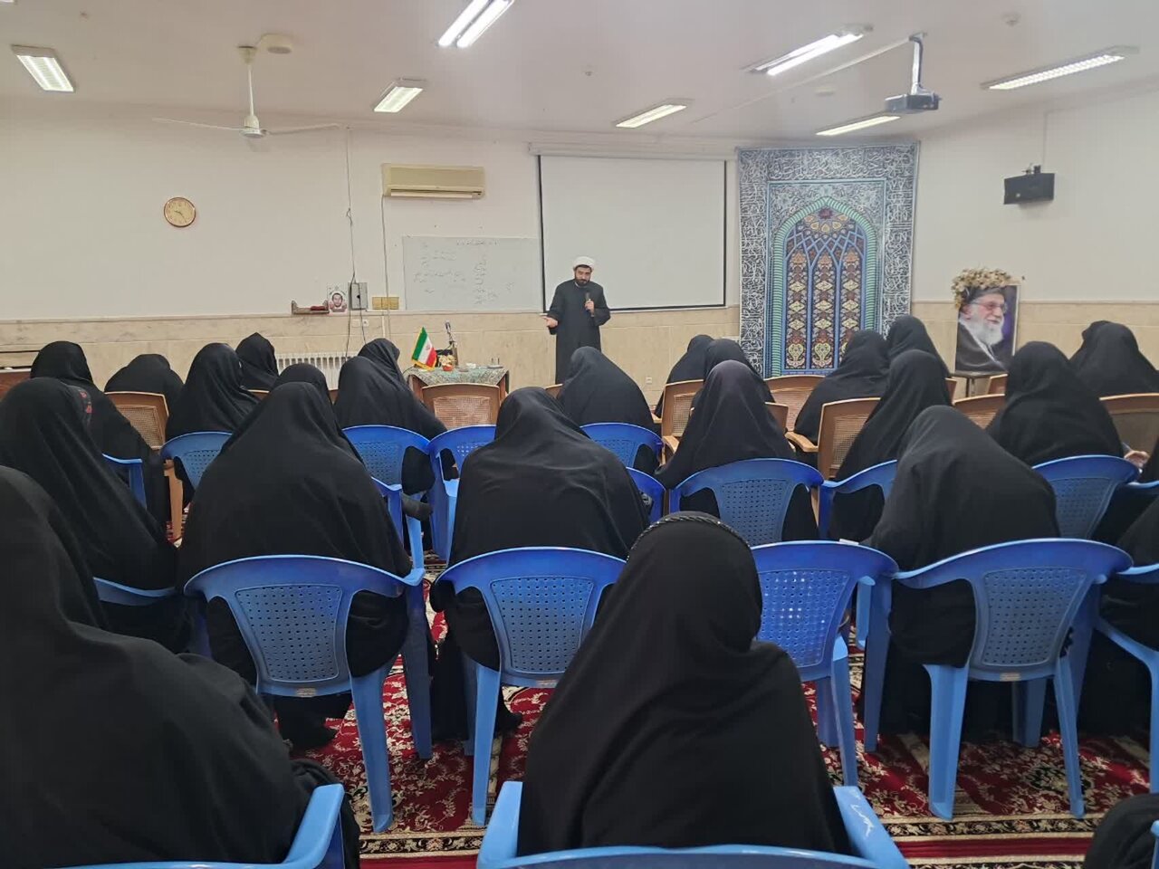 آشنایی بانوان حوزوی اردکان با دوره «دشمن‌شناسی» با ابعاد جریان‌های استکباری